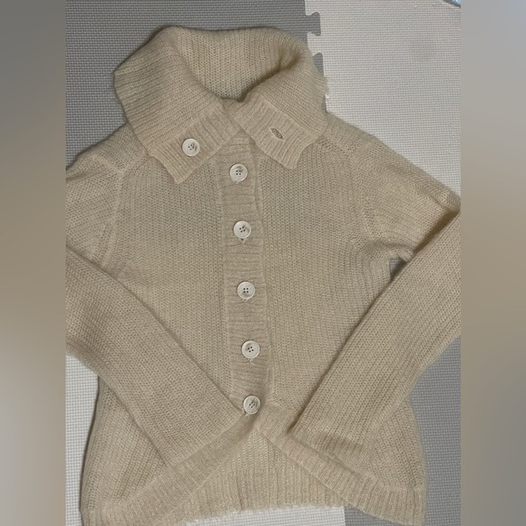 Sweater - Picture 2 of 7